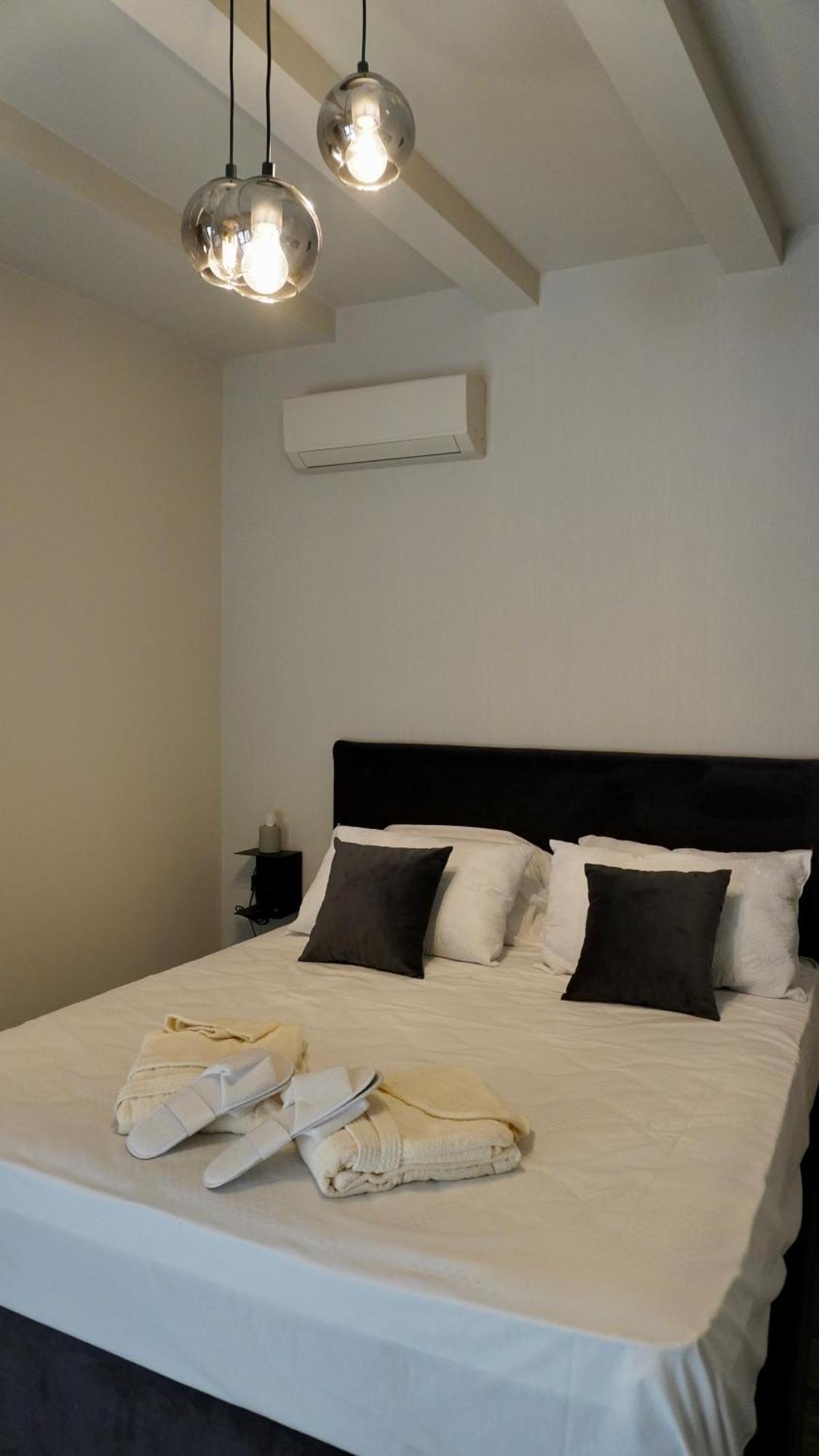 Vicolo San Gaetano -Luxury Rooms- カターニア エクステリア 写真