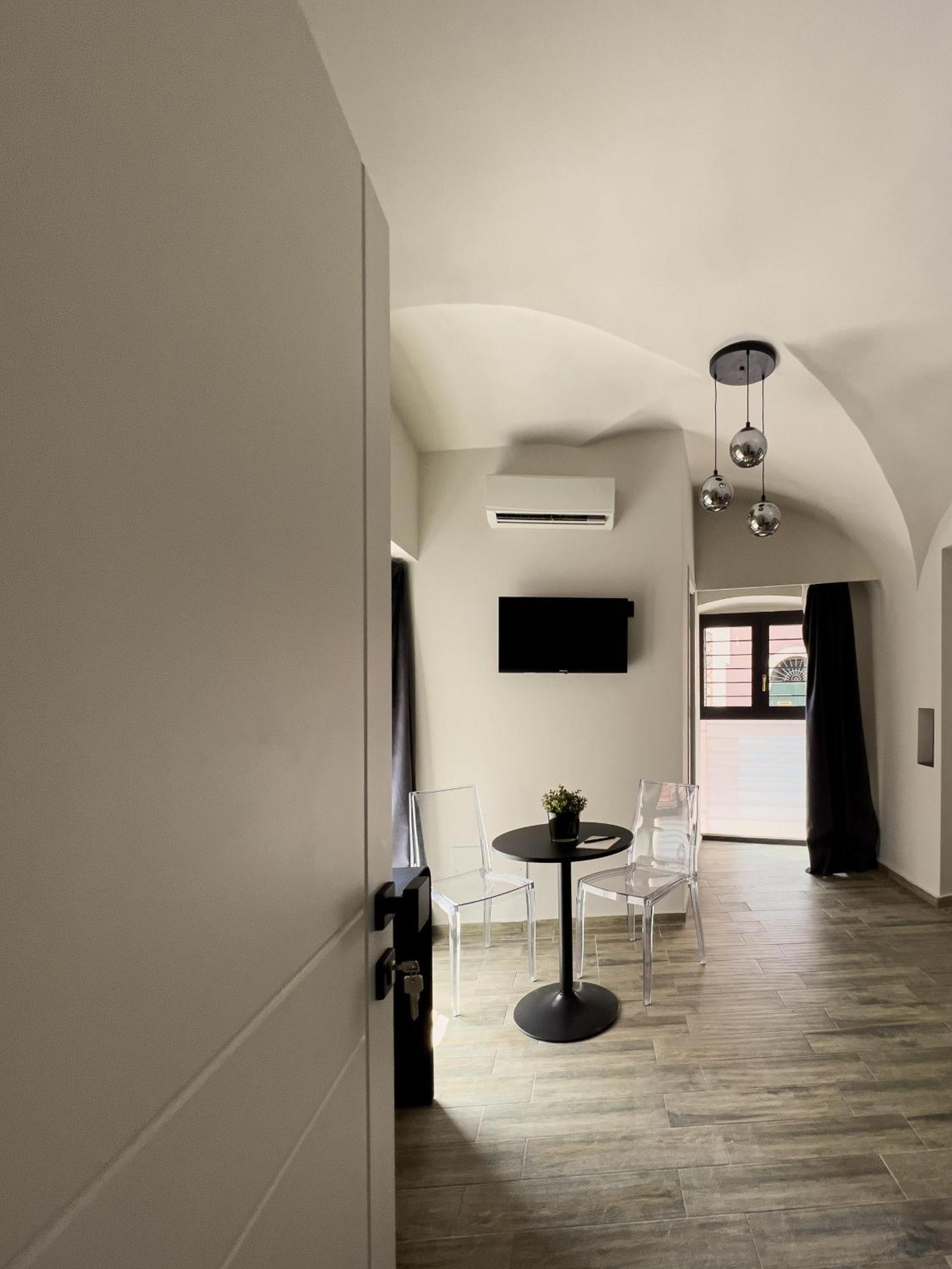 Vicolo San Gaetano -Luxury Rooms- カターニア エクステリア 写真